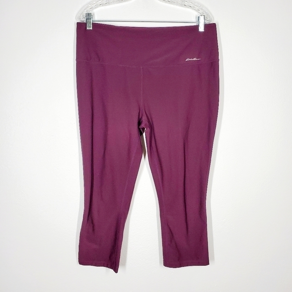 EDDIE BAUER HIGH RISE ATHLETIC CAPRI